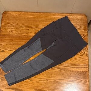 Athleta Grey Two-Tone Capri Leggings - M